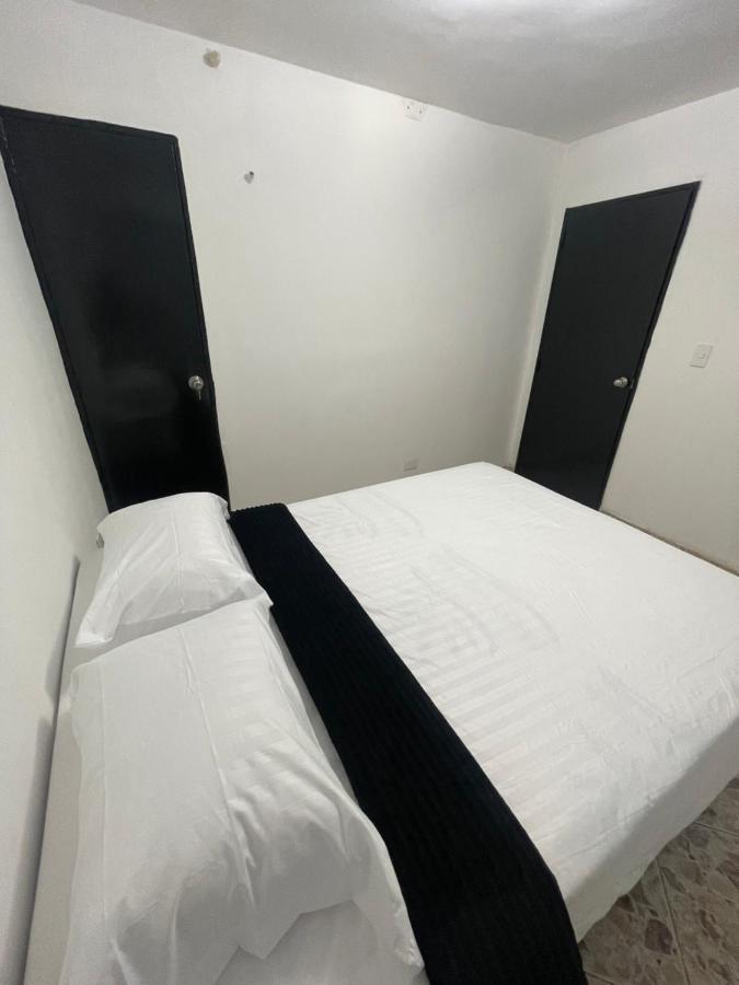 Hotel De Leon Estadio Medellín Dış mekan fotoğraf