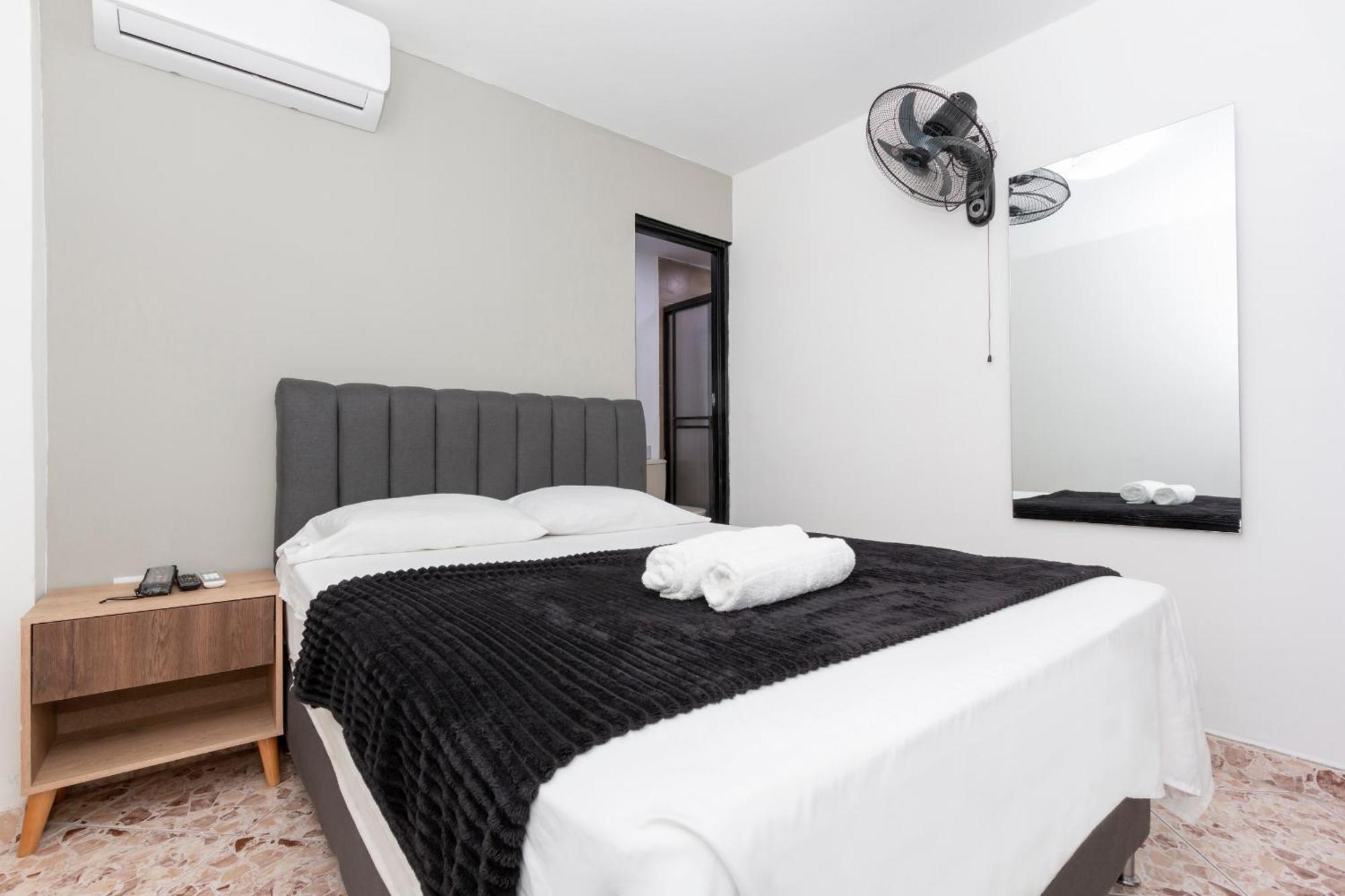 Hotel De Leon Estadio Medellín Dış mekan fotoğraf