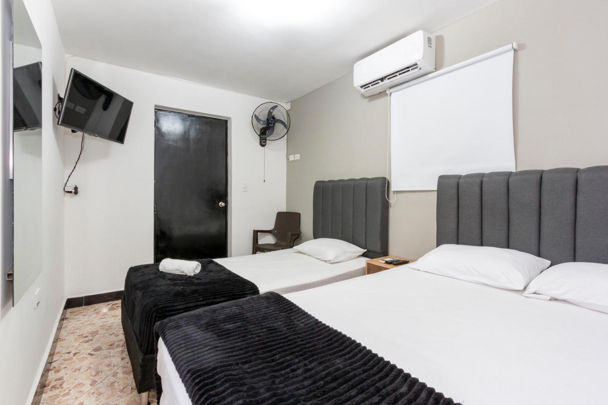Hotel De Leon Estadio Medellín Dış mekan fotoğraf